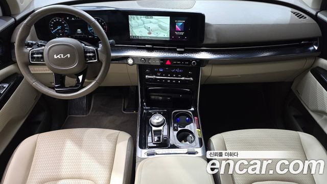 Kia Canival 2023 — photo 7