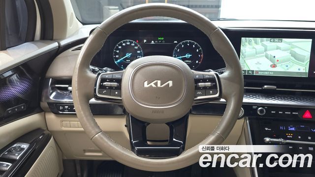 Kia Canival 2023 — photo 13