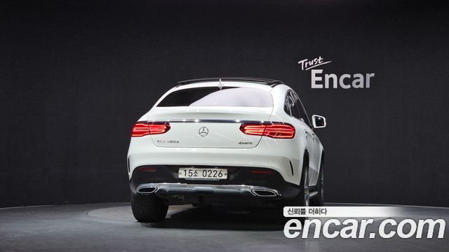 Mercedes-Benz GLE-Class 2017 — photo 4