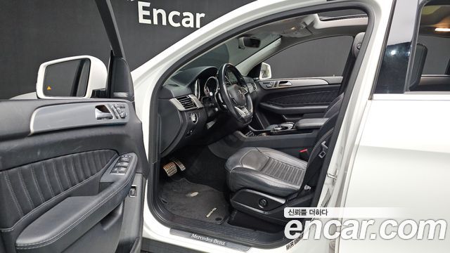 Mercedes-Benz GLE-Class 2017 — photo 10