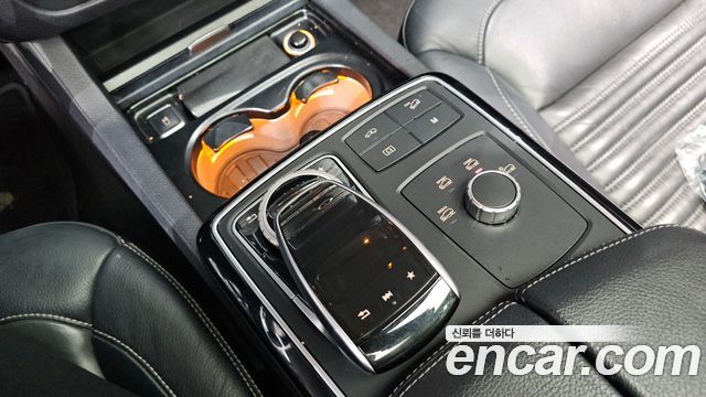 Mercedes-Benz GLE-Class 2017 — photo 15
