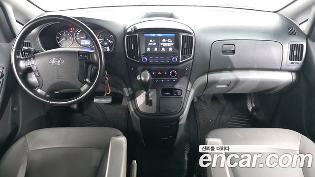 Hyundai Starex 2021 — photo 10
