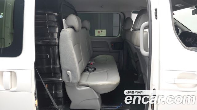 Hyundai Starex 2021 — photo 18