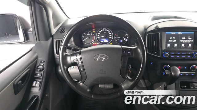 Hyundai Starex 2021 — photo 19