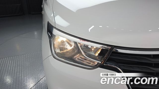 Hyundai Starex 2021 — photo 8