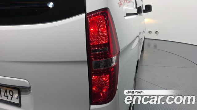 Hyundai Starex 2021 — photo 9