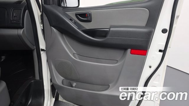 Hyundai Starex 2021 — photo 14