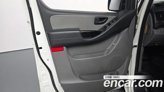 Hyundai Starex 2021 — photo 15