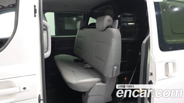 Hyundai Starex 2021 — photo 16