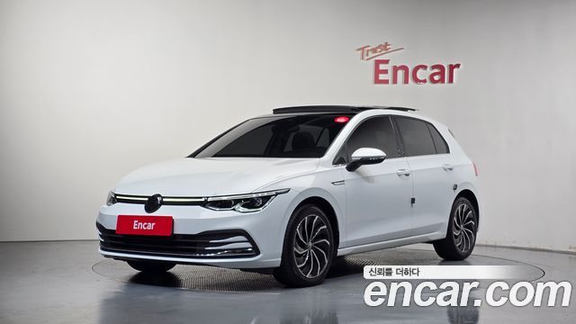 Volkswagen Golf 2023 — photo 1