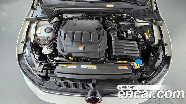Volkswagen Golf 2023 — photo 6
