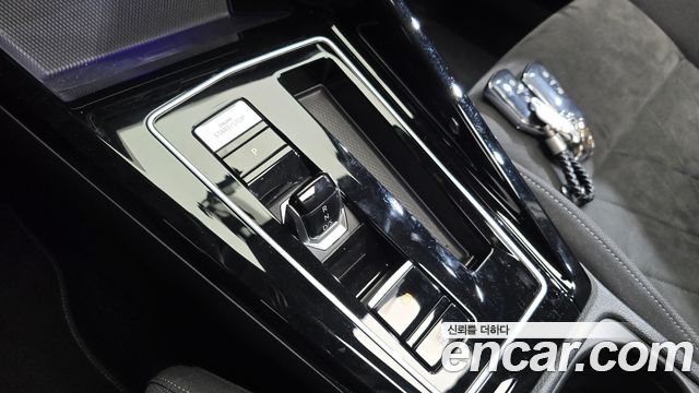 Volkswagen Golf 2023 — photo 12