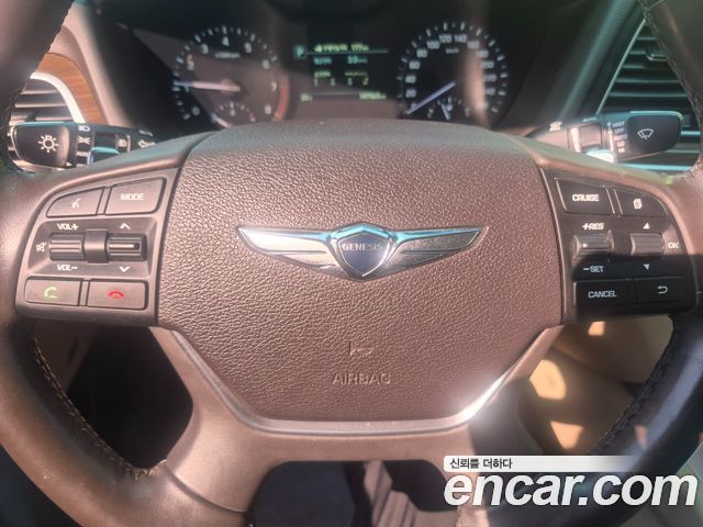 Genesis G80 2017 — photo 9