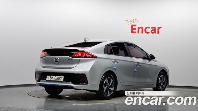 Hyundai Ioniq 2016 — photo 2