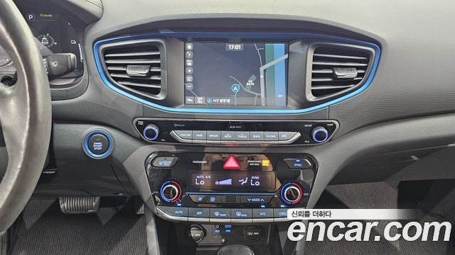 Hyundai Ioniq 2016 — photo 16