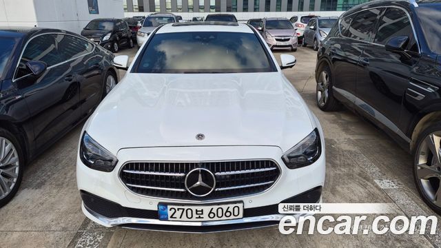 Mercedes-Benz E-Class 2021 — photo 1