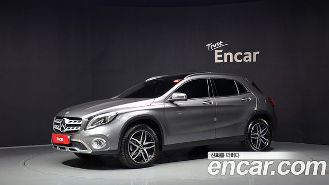 Mercedes-Benz GLA-Class 2019 — photo 1