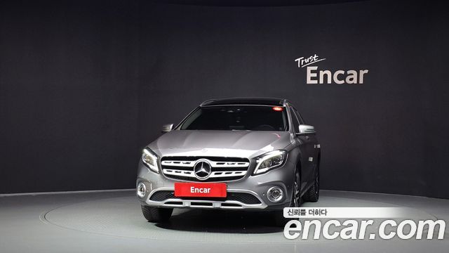 Mercedes-Benz GLA-Class 2019 — photo 3