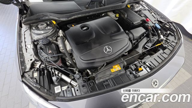 Mercedes-Benz GLA-Class 2019 — photo 6