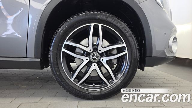 Mercedes-Benz GLA-Class 2019 — photo 7