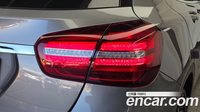 Mercedes-Benz GLA-Class 2019 — photo 9