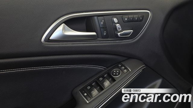 Mercedes-Benz GLA-Class 2019 — photo 16