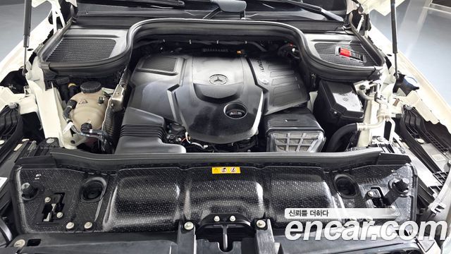 Mercedes-Benz GLE-Class 2023 — photo 6