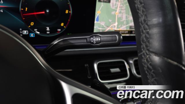 Mercedes-Benz GLE-Class 2023 — photo 12