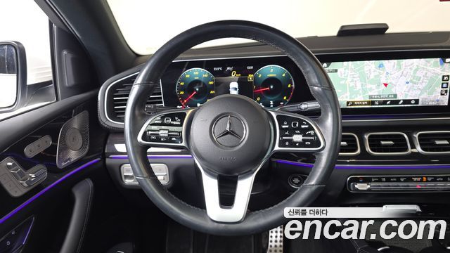 Mercedes-Benz GLE-Class 2023 — photo 20