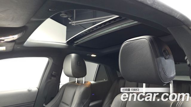 Mercedes-Benz GLE-Class 2023 — photo 24
