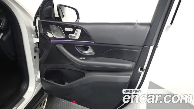 Mercedes-Benz GLE-Class 2023 — photo 14