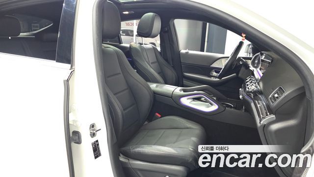 Mercedes-Benz GLE-Class 2023 — photo 16