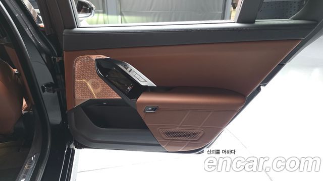 BMW 7-Series 2025 — photo 15