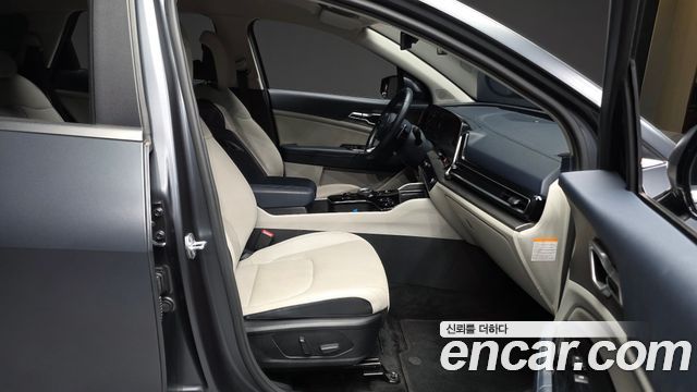 Kia Sportage 2022 — photo 17