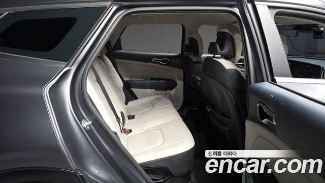 Kia Sportage 2022 — photo 18