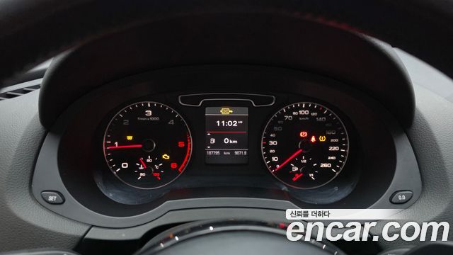 Audi Q3 2014 — photo 8