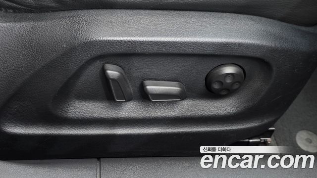 Audi Q3 2014 — photo 14