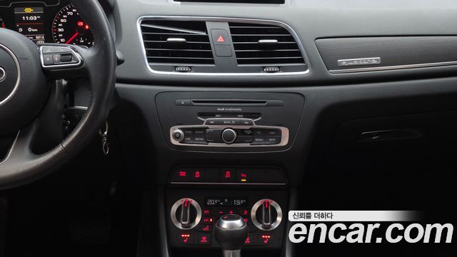Audi Q3 2014 — photo 18