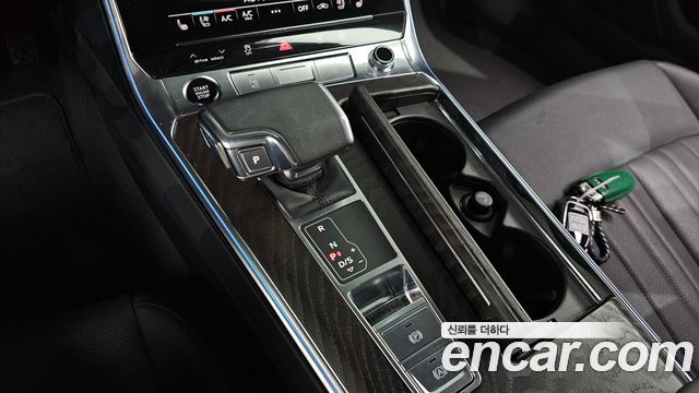 Audi A6 2021 — photo 12