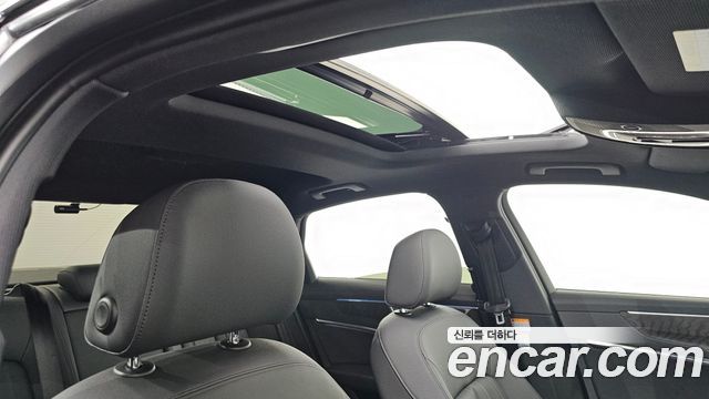 Audi A6 2021 — photo 25