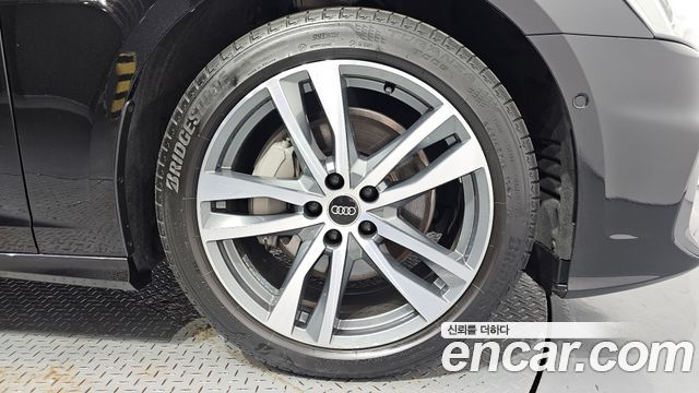 Audi A6 2021 — photo 7