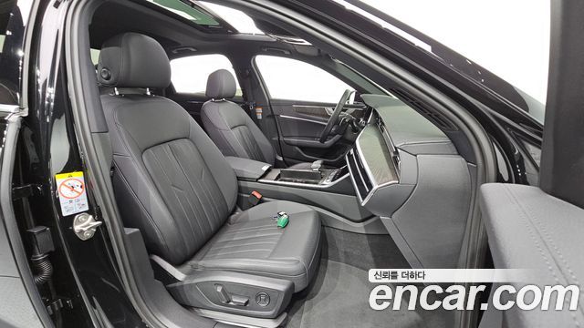 Audi A6 2021 — photo 16