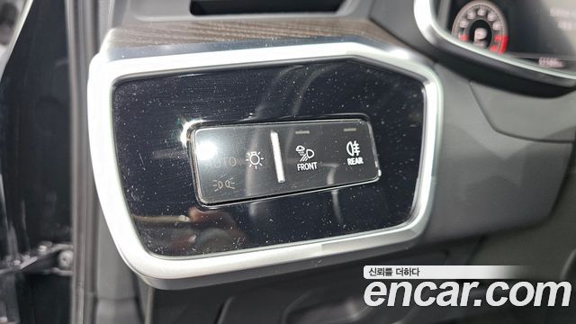 Audi A6 2021 — photo 28