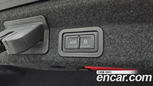 Audi A6 2021 — photo 33