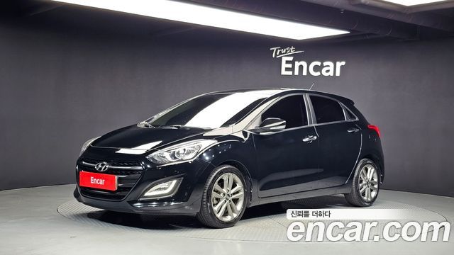 Hyundai i30 2016 — photo 1