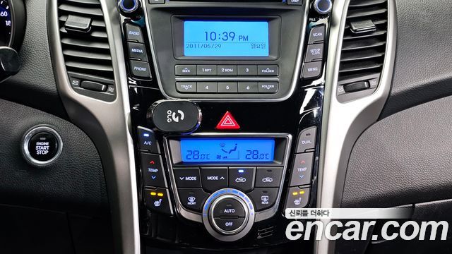 Hyundai i30 2016 — photo 14