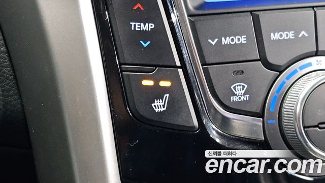 Hyundai i30 2016 — photo 17