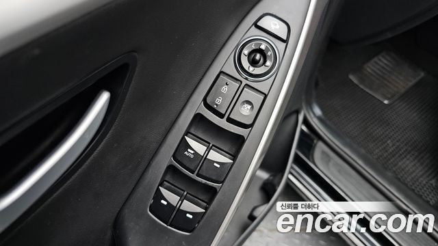 Hyundai i30 2016 — photo 19