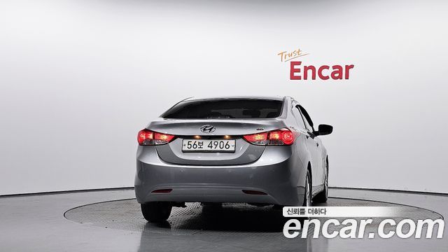 Hyundai AVANTE 2014 — photo 4