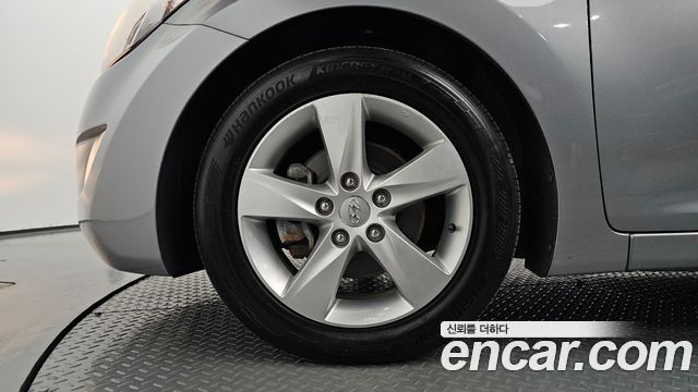 Hyundai AVANTE 2014 — photo 5